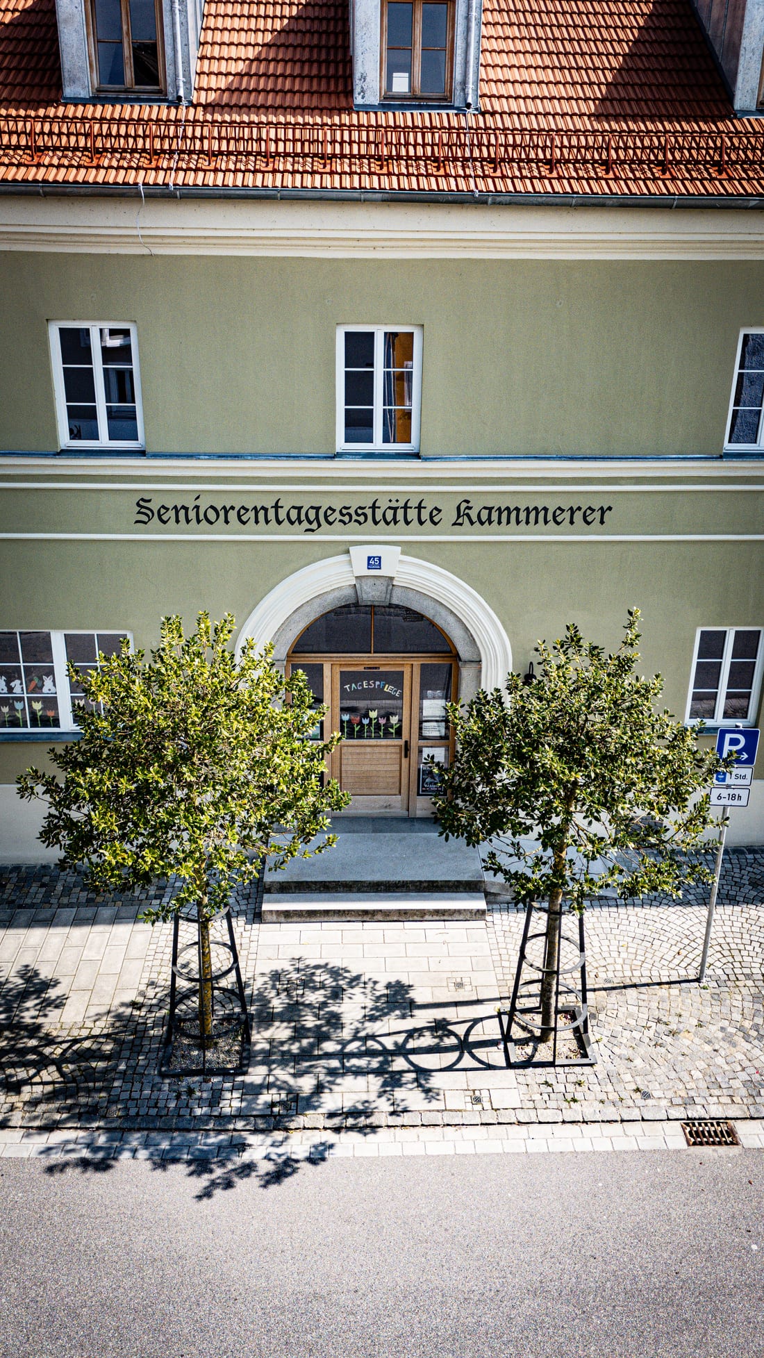 Eingang der Seniorentagesstätte Kammerer in Pleinting